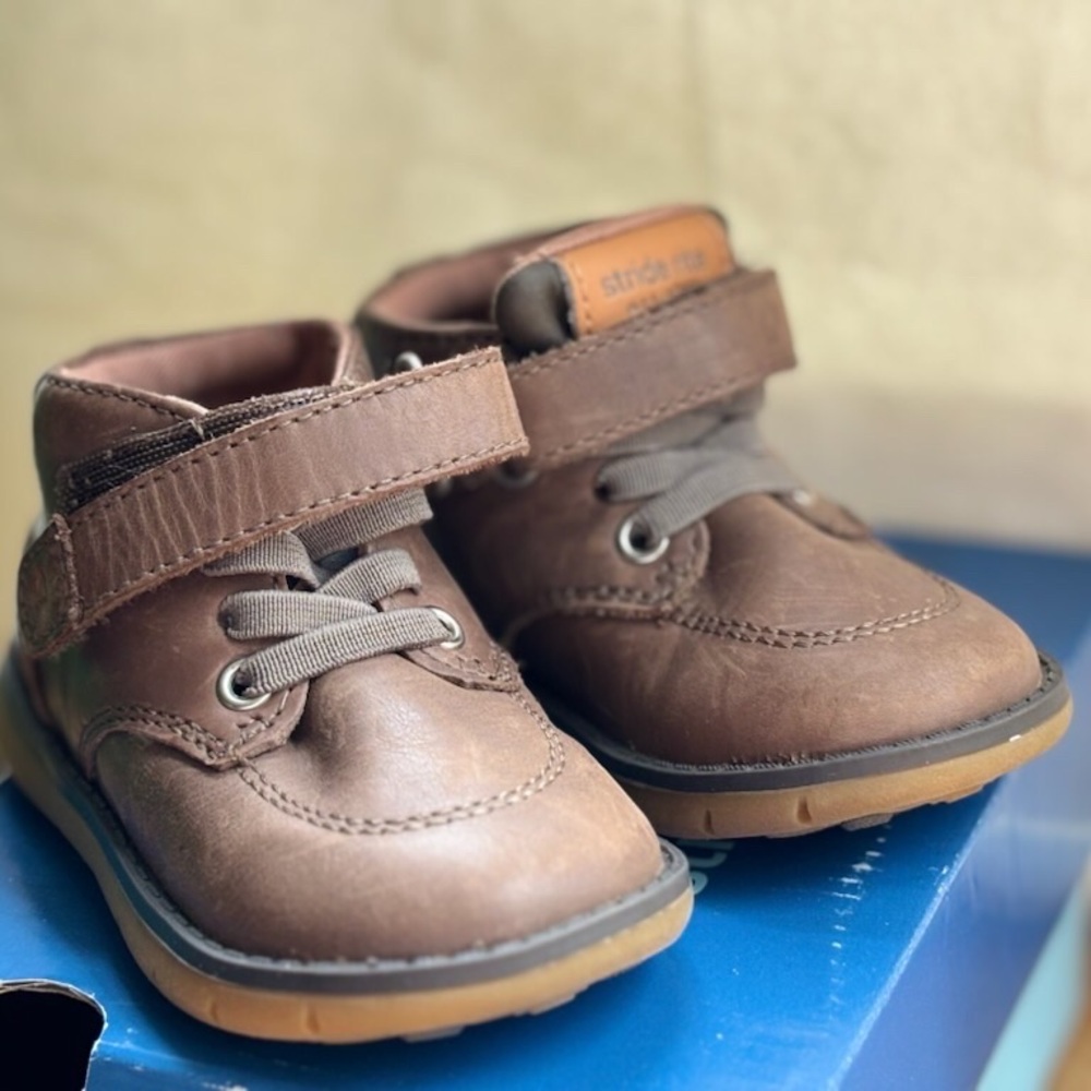 Stride rite baby boots size 4W wide